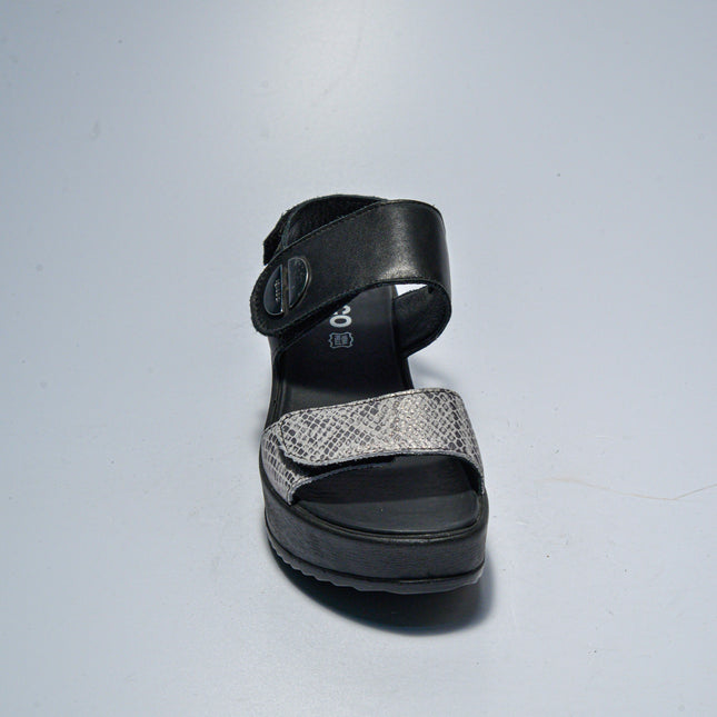 IGI&CO C.C 8200 SANDALO CON ZEPPA NERO