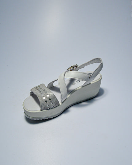 IGI&CO C.C 8200 SANDALO CON ZEPPA BIANCO