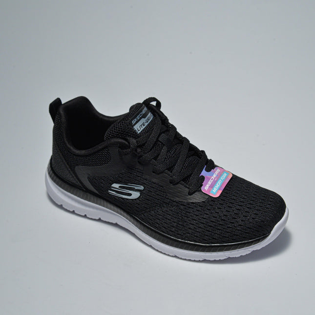 SKECHERS 7BKW SNEAKERS NERA CON SUOLA BIANCA