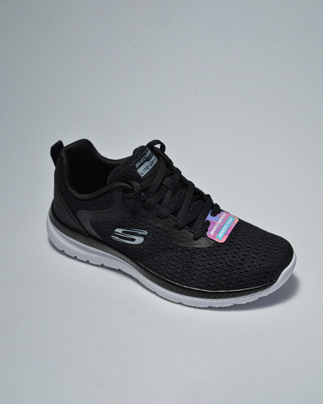 SKECHERS 7BKW SNEAKERS NERA CON SUOLA BIANCA